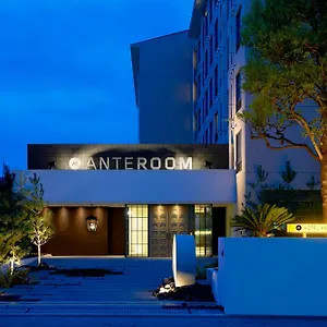*** Hotel Anteroom Giappone